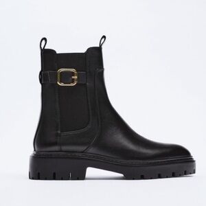 Zara Slip on boots in excellent condition